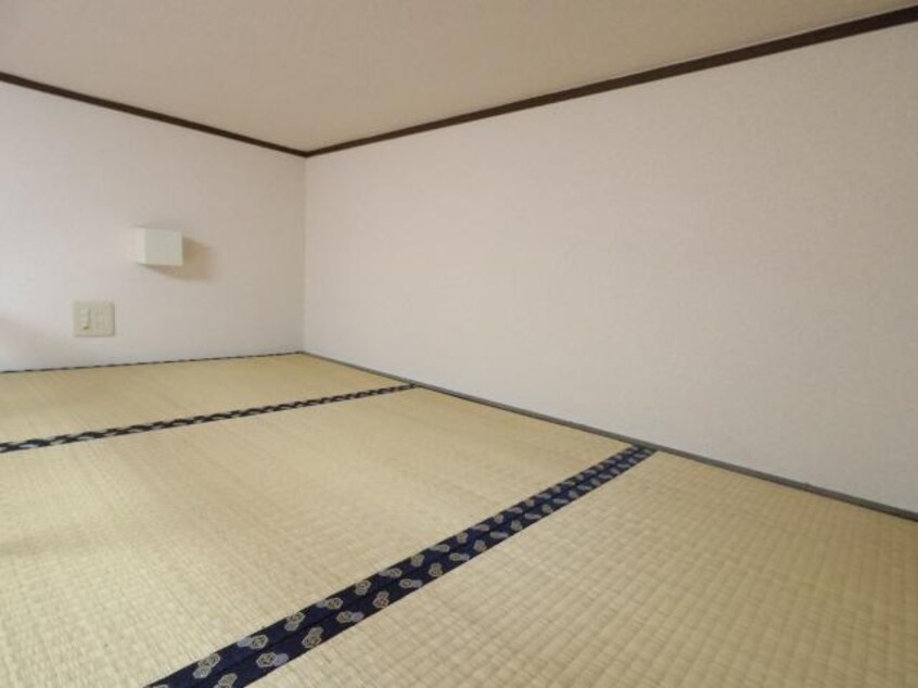  近鉄難波線・奈良線/近鉄奈良駅 バス15分南方下車:停歩4分 4階 築34年