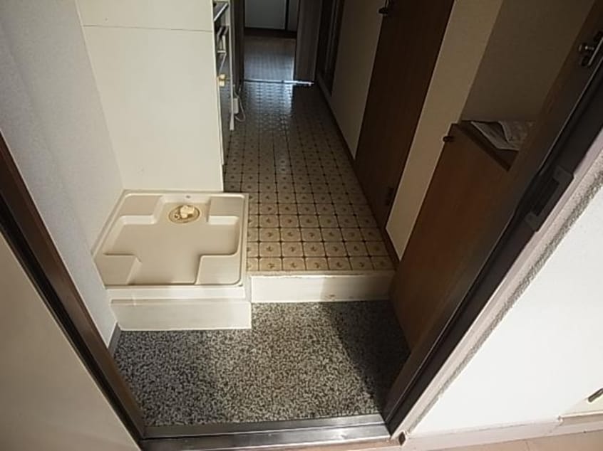  近鉄難波線・奈良線/新大宮駅 徒歩8分 4階 築27年