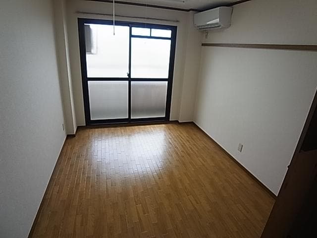  近鉄難波線・奈良線/新大宮駅 徒歩8分 4階 築27年