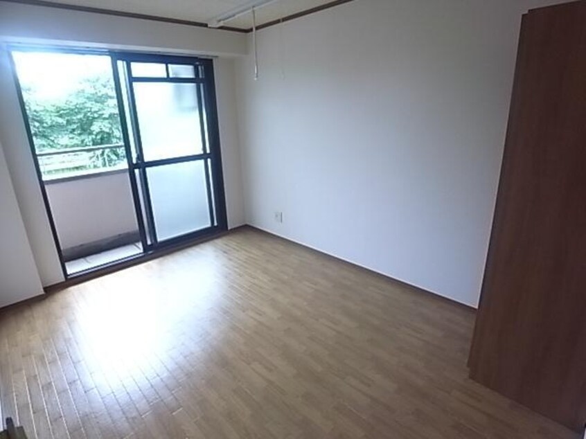  近鉄難波線・奈良線/新大宮駅 徒歩8分 2階 築27年