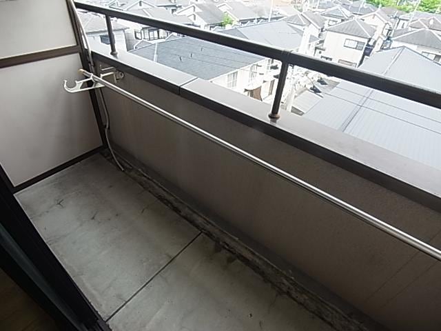  近鉄難波線・奈良線/新大宮駅 徒歩8分 4階 築27年