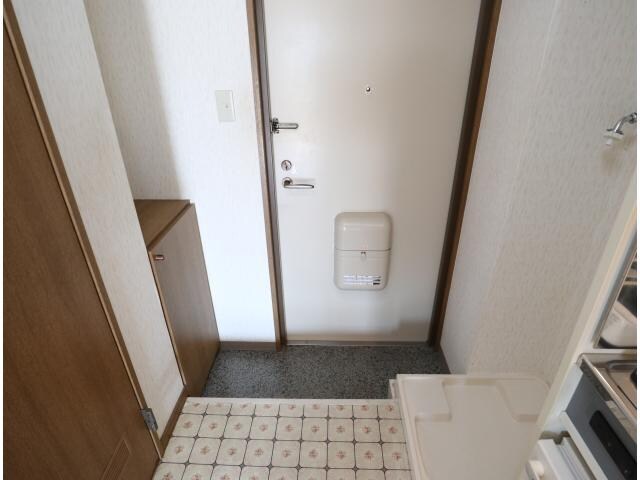  近鉄難波線・奈良線/新大宮駅 徒歩8分 5階 築27年