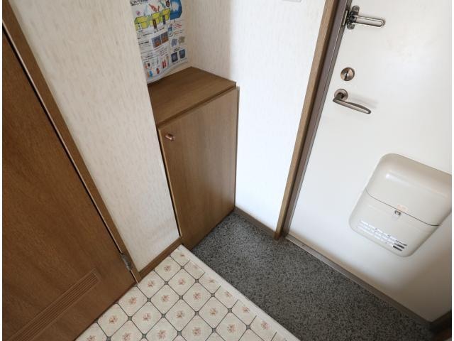  近鉄難波線・奈良線/新大宮駅 徒歩8分 5階 築27年