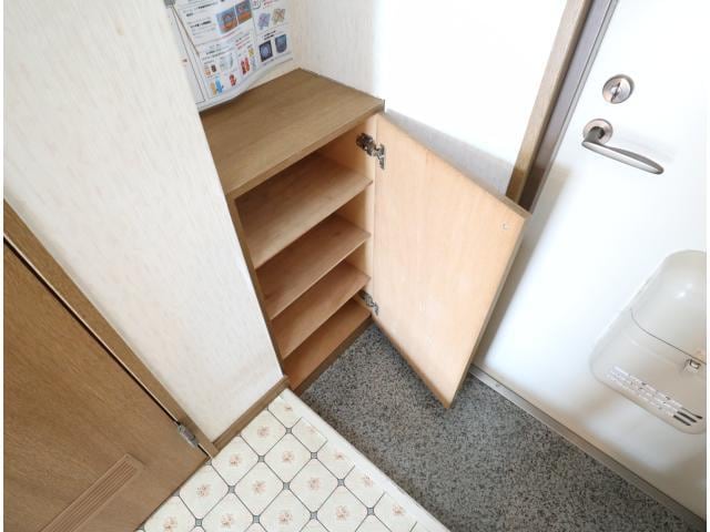  近鉄難波線・奈良線/新大宮駅 徒歩8分 5階 築27年