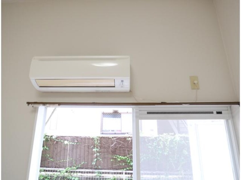  近鉄難波線・奈良線/近鉄奈良駅 バス11分萩ヶ丘町下車:停歩2分 1階 築36年