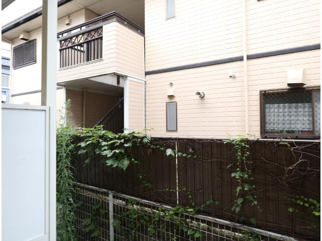  近鉄難波線・奈良線/近鉄奈良駅 バス11分萩ヶ丘町下車:停歩2分 1階 築36年