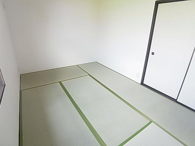  大和路線・関西本線/奈良駅 バス6分大安寺下車:停歩3分 2階 築31年