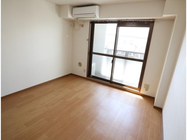  近鉄難波線・奈良線/新大宮駅 徒歩8分 2階 築24年