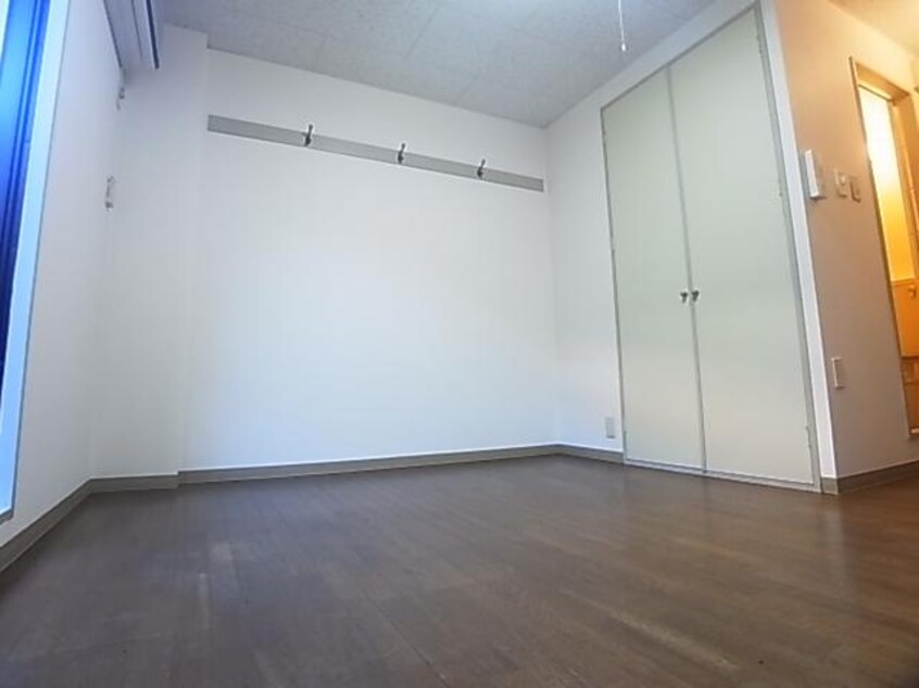  大和路線・関西本線/奈良駅 バス6分北神殿下車:停歩2分 1階 築31年