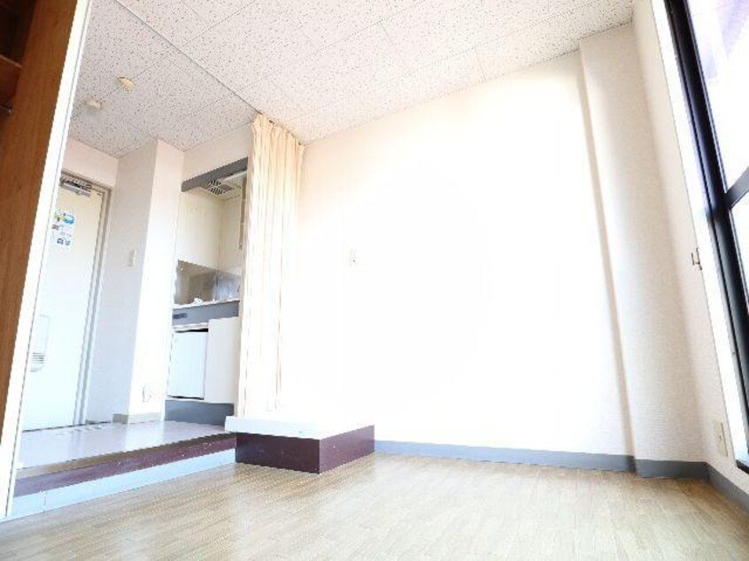  大和路線・関西本線/奈良駅 バス6分北神殿下車:停歩2分 1階 築31年