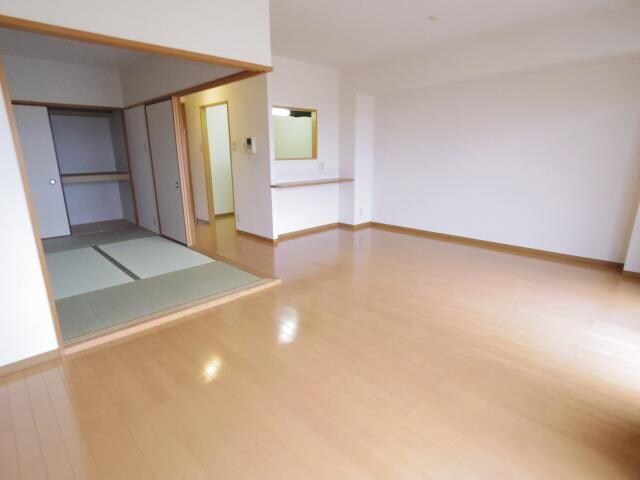  大和路線・関西本線/奈良駅 バス7分宮ノ森西口下車:停歩5分 2階 築21年