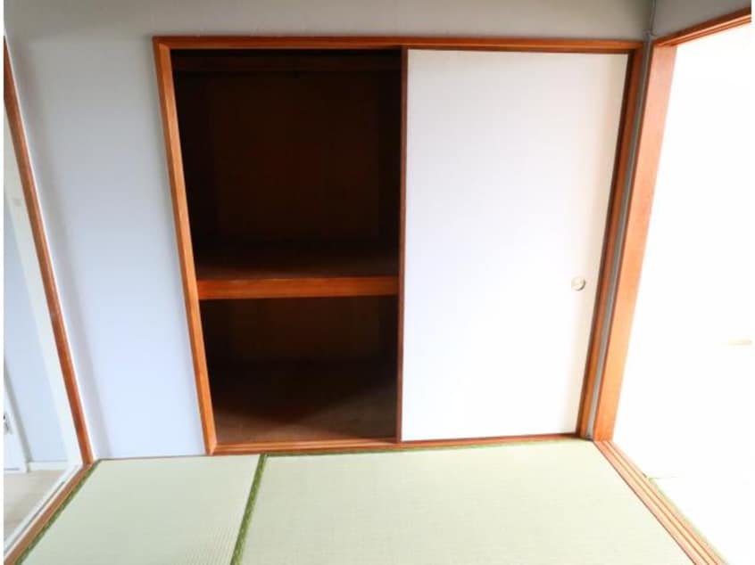  大和路線・関西本線/奈良駅 バス9分北神殿下車:停歩5分 1階 築47年