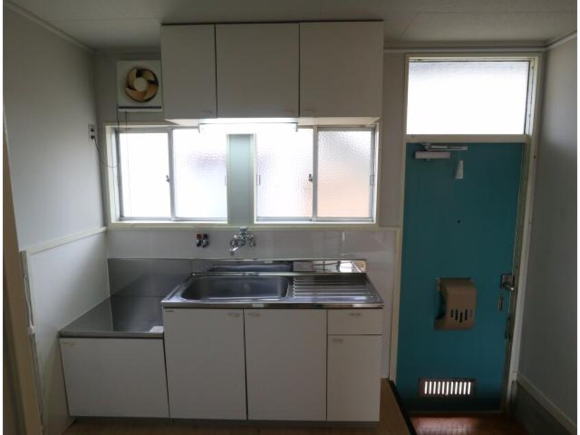  大和路線・関西本線/奈良駅 バス9分北神殿下車:停歩5分 1階 築47年