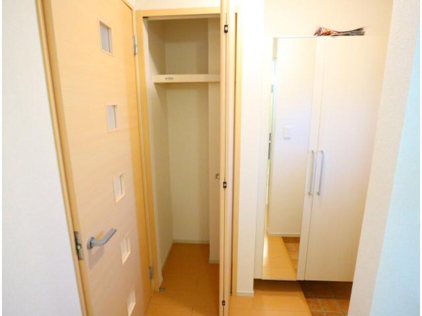  近鉄難波線・奈良線/近鉄奈良駅 バス16分梅美台7丁目下車:停歩3分 1階 築11年