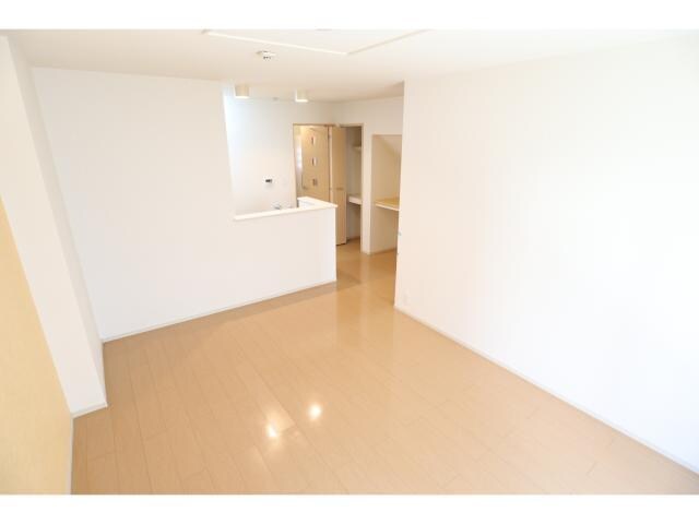  近鉄難波線・奈良線/近鉄奈良駅 バス16分梅美台7丁目下車:停歩3分 1階 築11年