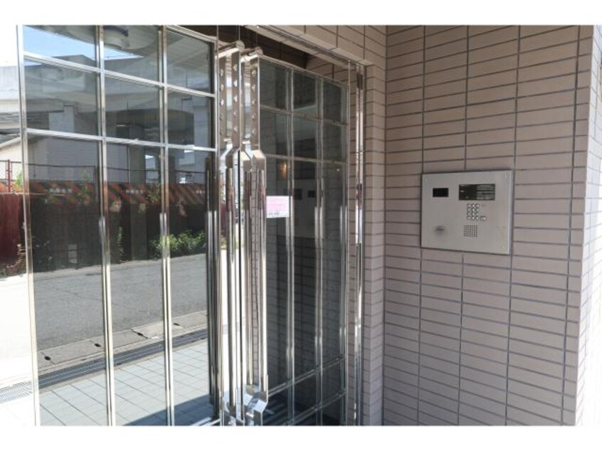 オートロック 大和路線・関西本線/奈良駅 徒歩6分 2階 築20年