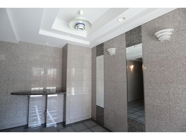 エントランス 大和路線・関西本線/奈良駅 徒歩6分 4階 築21年