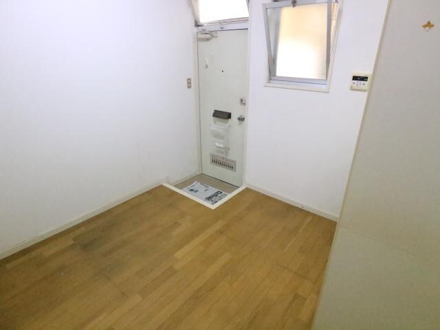  近鉄難波線・奈良線/近鉄奈良駅 徒歩21分 1階 築37年