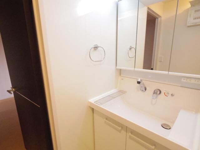  大和路線・関西本線/奈良駅 バス8分北神殿下車:停歩6分 2階 築11年