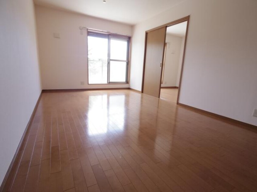  近鉄難波線・奈良線/近鉄奈良駅 バス10分南方町下車:停歩2分 1階 築22年