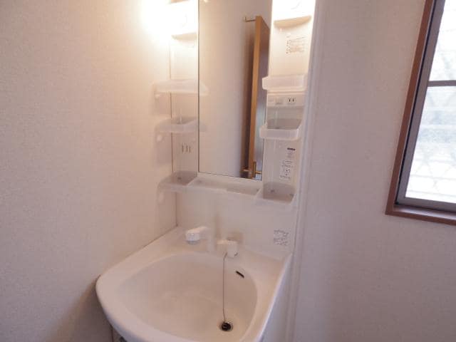  近鉄難波線・奈良線/近鉄奈良駅 バス10分南方町下車:停歩2分 1階 築22年