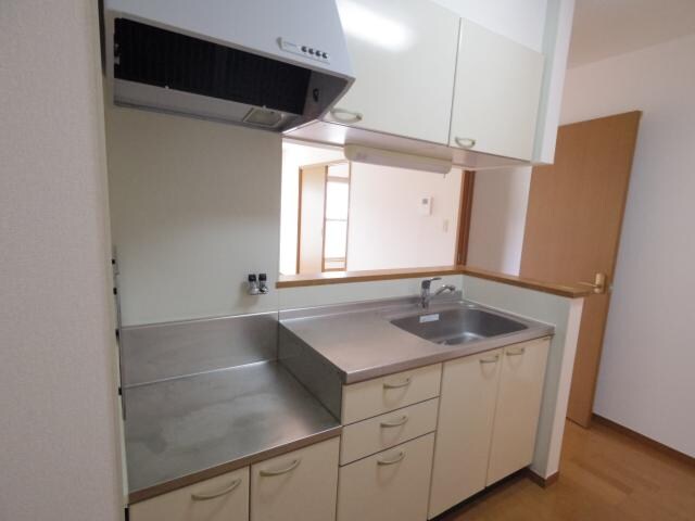  近鉄難波線・奈良線/近鉄奈良駅 バス10分南方町下車:停歩2分 1階 築22年