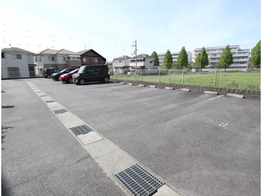  近鉄難波線・奈良線/近鉄奈良駅 バス10分萩ヶ丘下車:停歩6分 1階 築18年