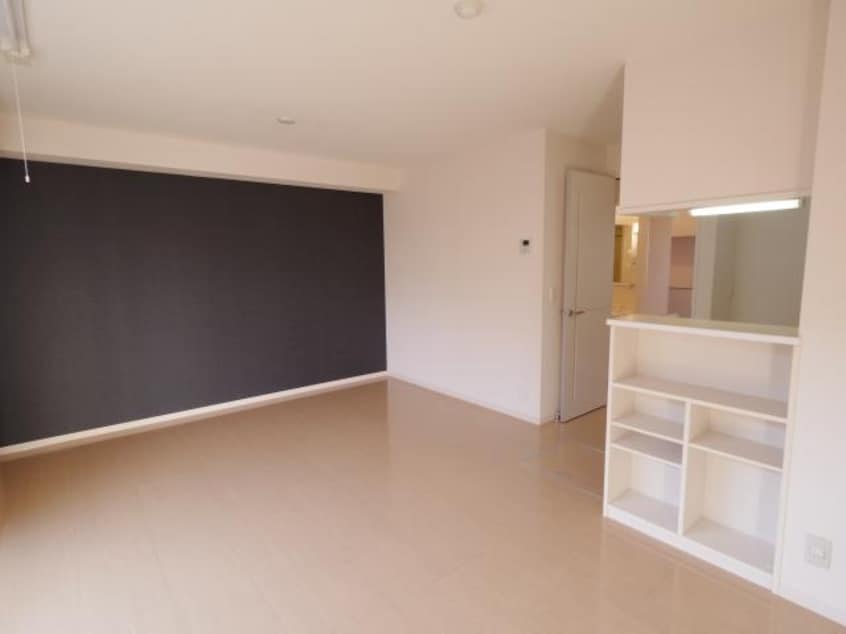  近鉄難波線・奈良線/近鉄奈良駅 バス10分萩ヶ丘下車:停歩6分 1階 築18年