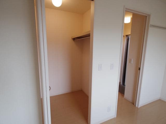  近鉄難波線・奈良線/近鉄奈良駅 バス10分萩ヶ丘下車:停歩6分 1階 築18年