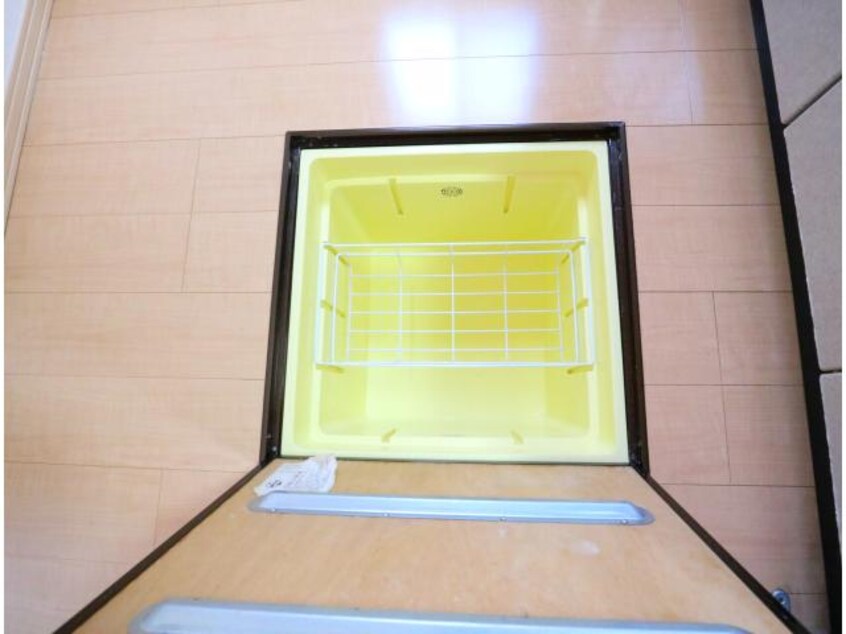  近鉄難波線・奈良線/近鉄奈良駅 バス14分梅美台小学校下車:停歩6分 1階 築21年