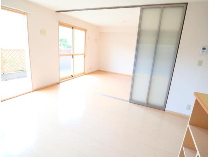  近鉄難波線・奈良線/近鉄奈良駅 バス14分梅美台小学校下車:停歩6分 1階 築21年