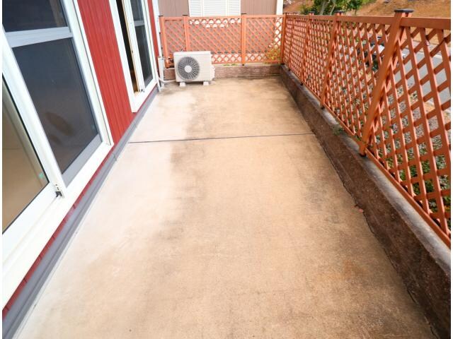  近鉄難波線・奈良線/近鉄奈良駅 バス14分梅美台小学校下車:停歩6分 1階 築21年