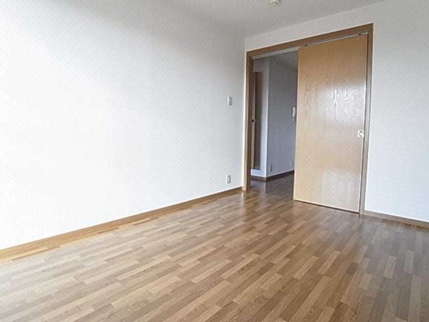  近鉄難波線・奈良線/新大宮駅 徒歩14分 1階 築27年