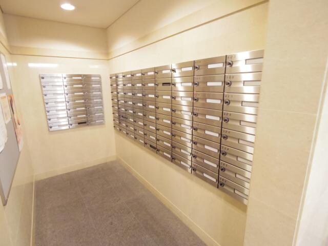  近鉄難波線・奈良線/近鉄奈良駅 徒歩22分 6階 築17年