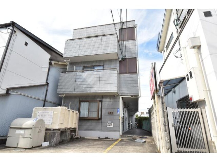  近鉄難波線・奈良線/近鉄奈良駅 徒歩10分 1階 築33年