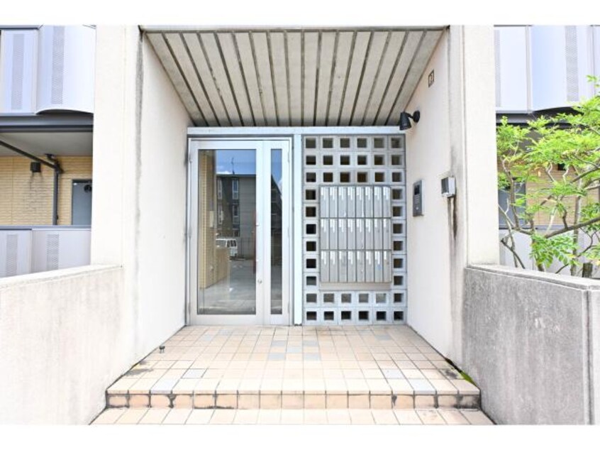  大和路線・関西本線/奈良駅 バス14分西九条町下車:停歩1分 2階 築18年