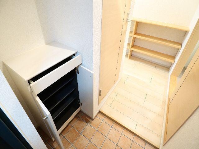  大和路線・関西本線/奈良駅 徒歩1分 2階 築11年