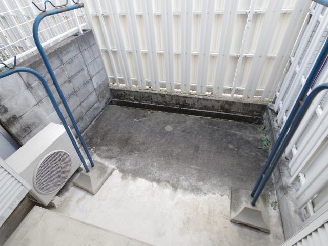  近鉄難波線・奈良線/近鉄奈良駅 バス10分南方下車:停歩5分 1階 築35年