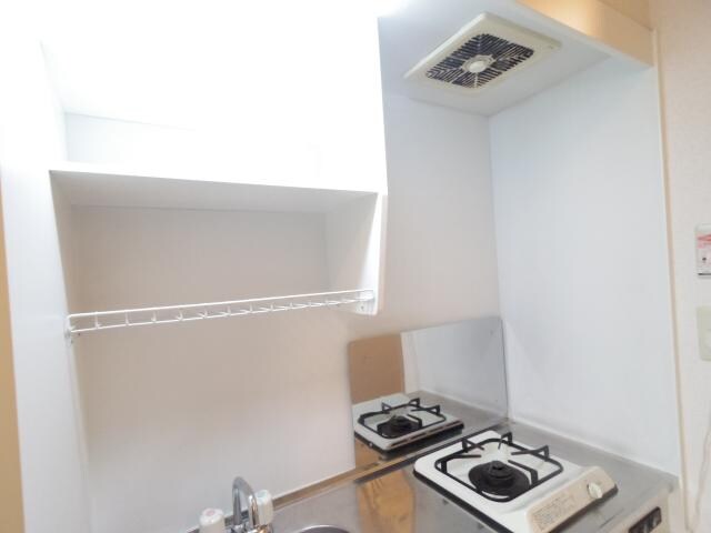  近鉄難波線・奈良線/近鉄奈良駅 バス11分萩ケ丘町下車:停歩2分 1階 築32年