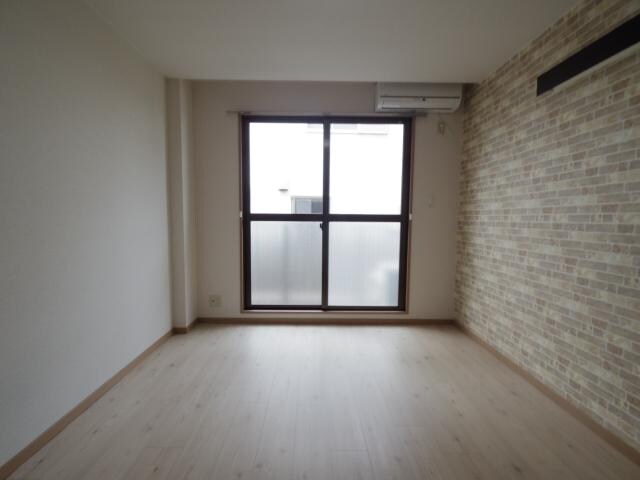  近鉄難波線・奈良線/近鉄奈良駅 バス11分萩ケ丘町下車:停歩2分 1階 築32年