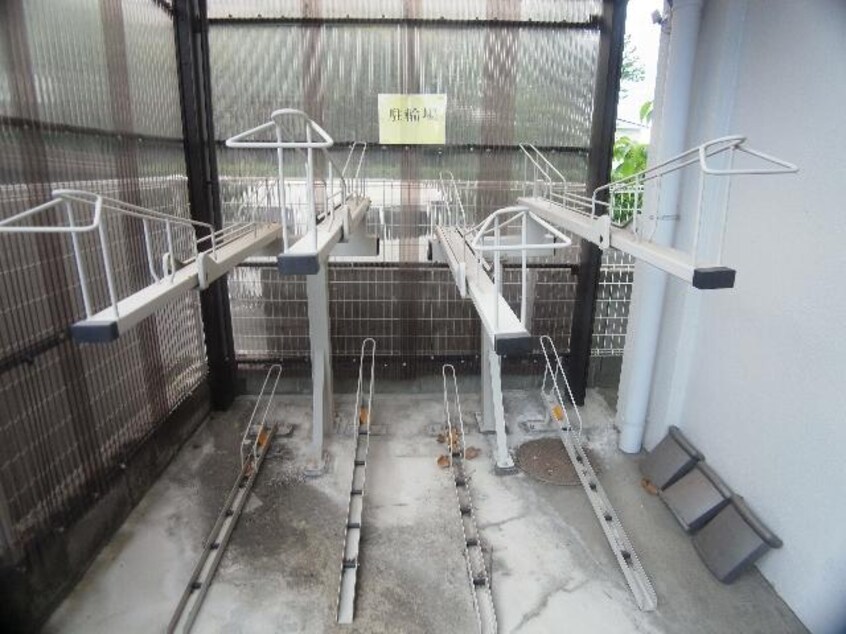  近鉄難波線・奈良線/近鉄奈良駅 徒歩12分 2階 築36年