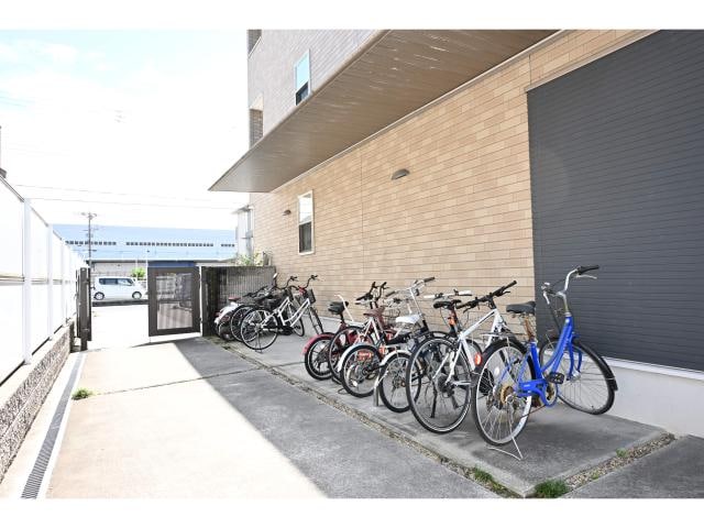  大和路線・関西本線/奈良駅 バス14分西九条町下車:停歩2分 3階 築15年