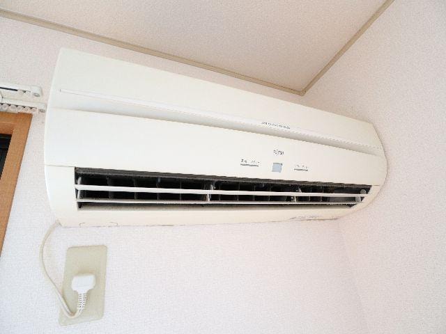  近鉄難波線・奈良線/近鉄奈良駅 バス14分梅美台7丁目下車:停歩4分 1階 築24年