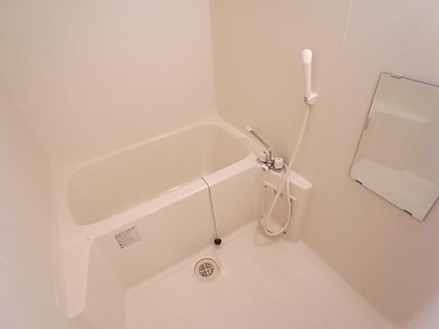  大和路線・関西本線/奈良駅 バス10分八条町地蔵前下車:停歩3分 1階 築17年