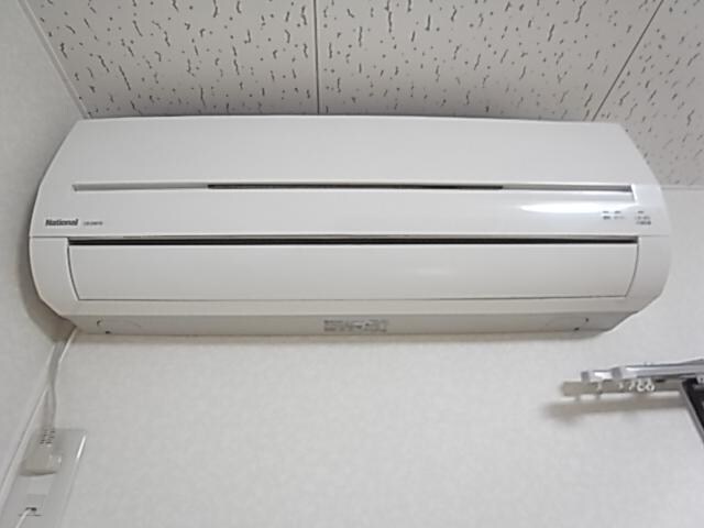  大和路線・関西本線/奈良駅 バス10分八条町地蔵前下車:停歩3分 1階 築17年