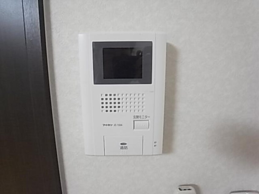  大和路線・関西本線/奈良駅 バス10分八条町地蔵前下車:停歩3分 1階 築17年