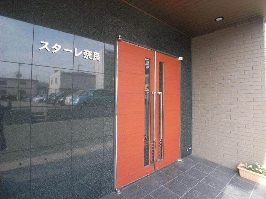 エントランス 大和路線・関西本線/奈良駅 徒歩5分 4階 築19年
