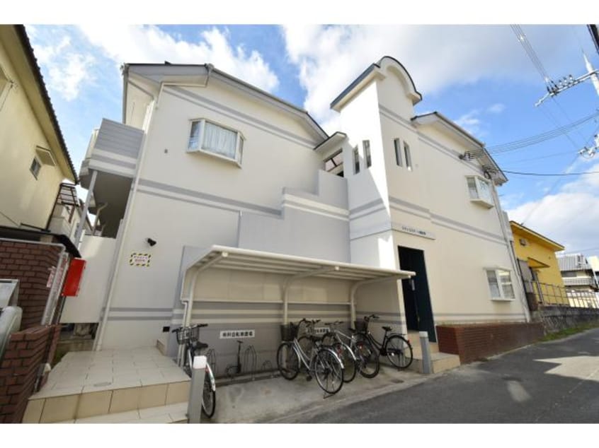  近鉄難波線・奈良線/近鉄奈良駅 バス12分萩ヶ丘下車:停歩7分 2階 築35年