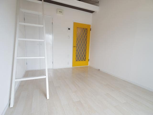  近鉄難波線・奈良線/近鉄奈良駅 バス12分萩ヶ丘下車:停歩7分 2階 築35年