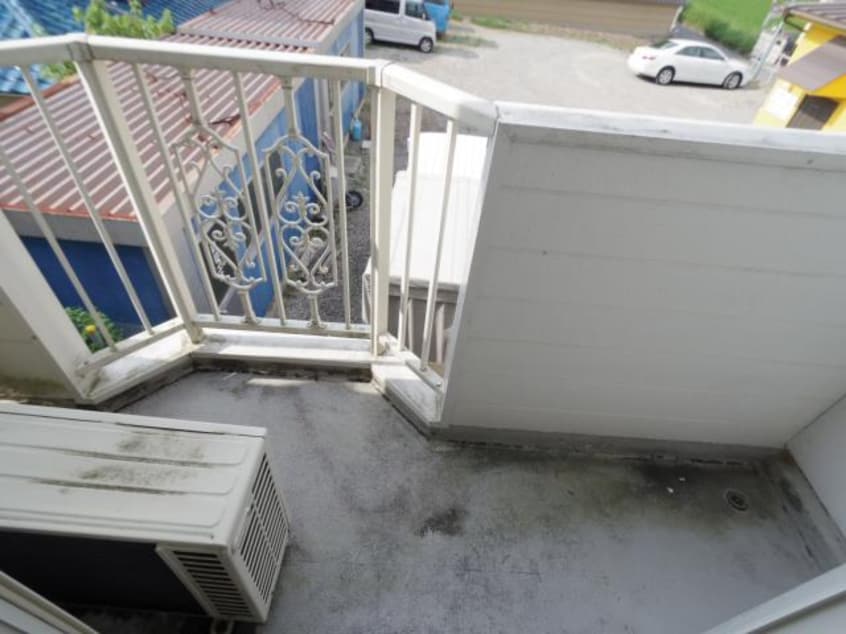  近鉄難波線・奈良線/近鉄奈良駅 バス12分萩ヶ丘下車:停歩7分 2階 築35年